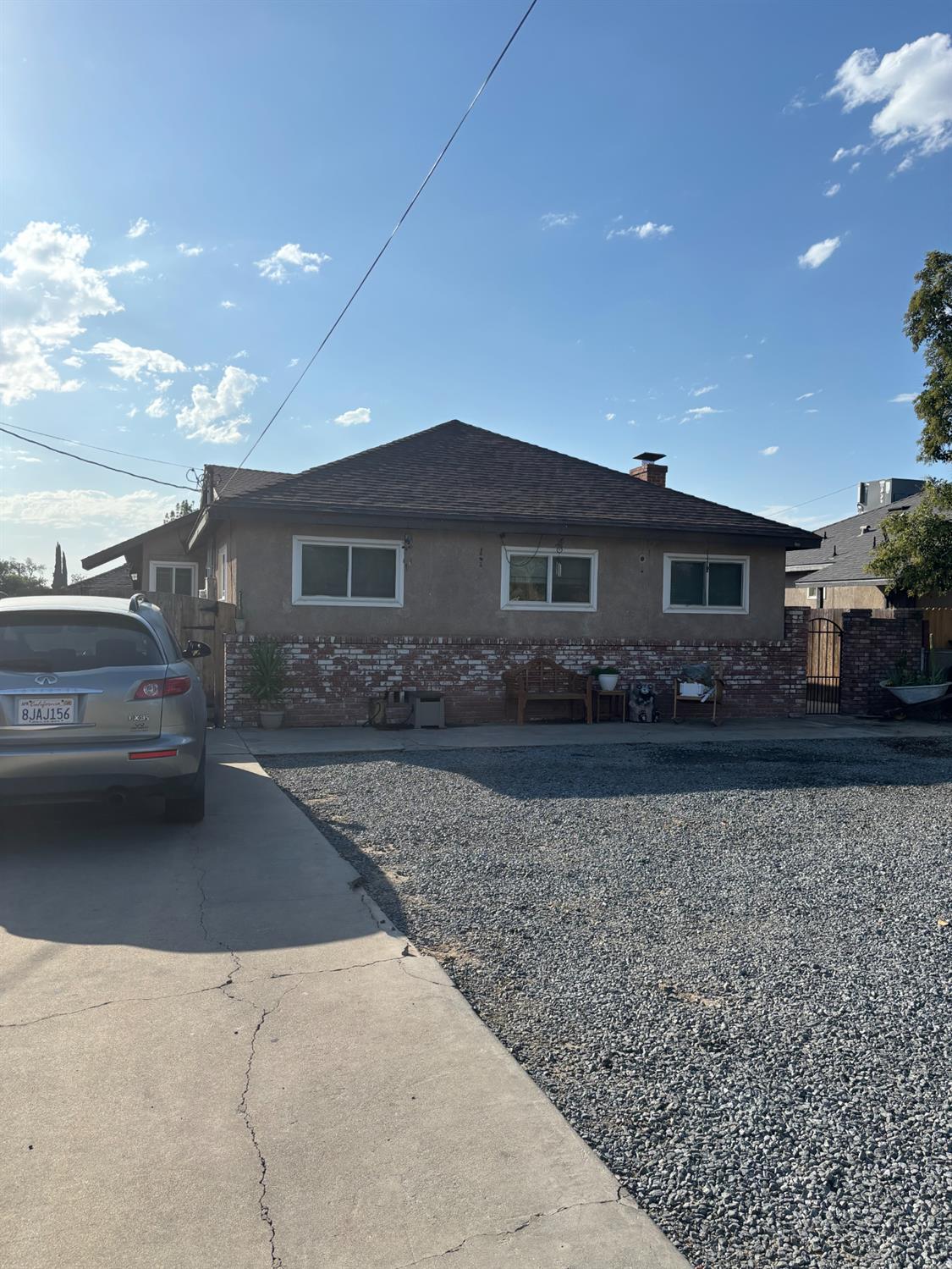825 divisadero, Visalia, CA 93291