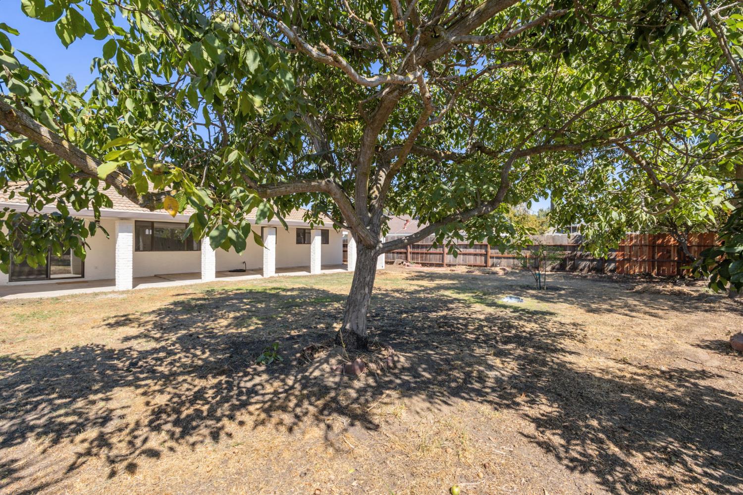 2324 Crestview Dr, Atwater, CA 95301