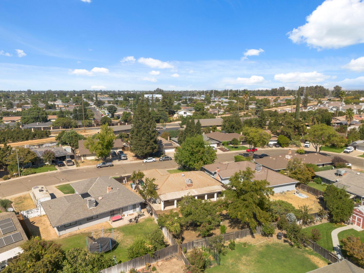 2324 Crestview Dr, Atwater, CA 95301