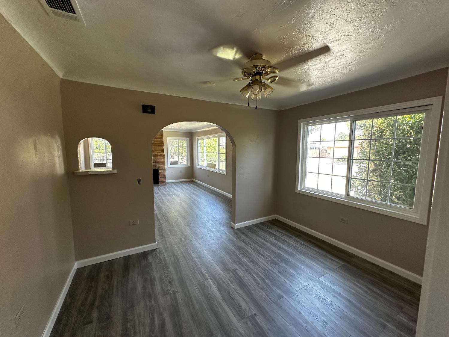 605 N Winery Ave, Fresno, CA 93727