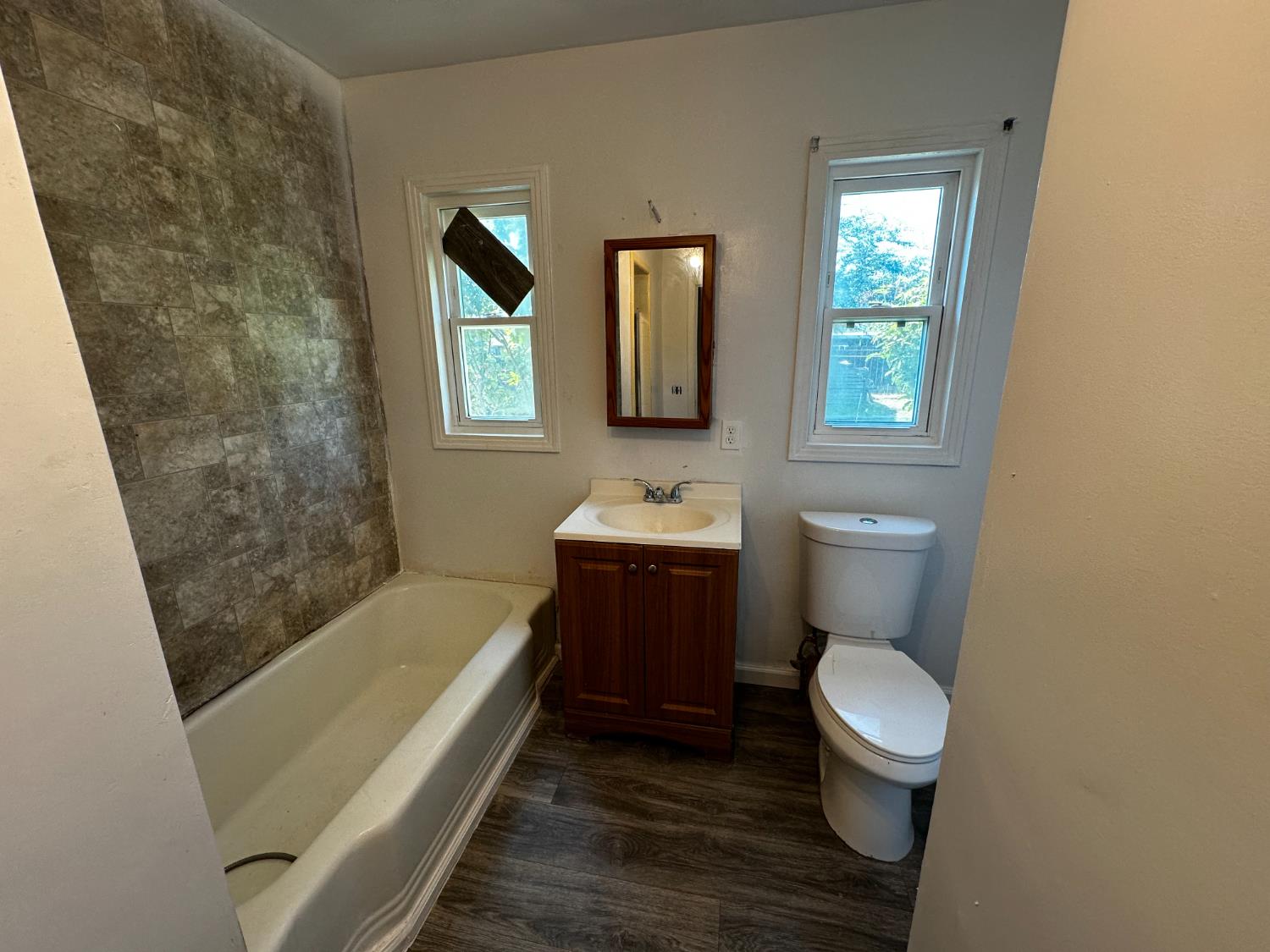 605 N Winery Ave, Fresno, CA 93727