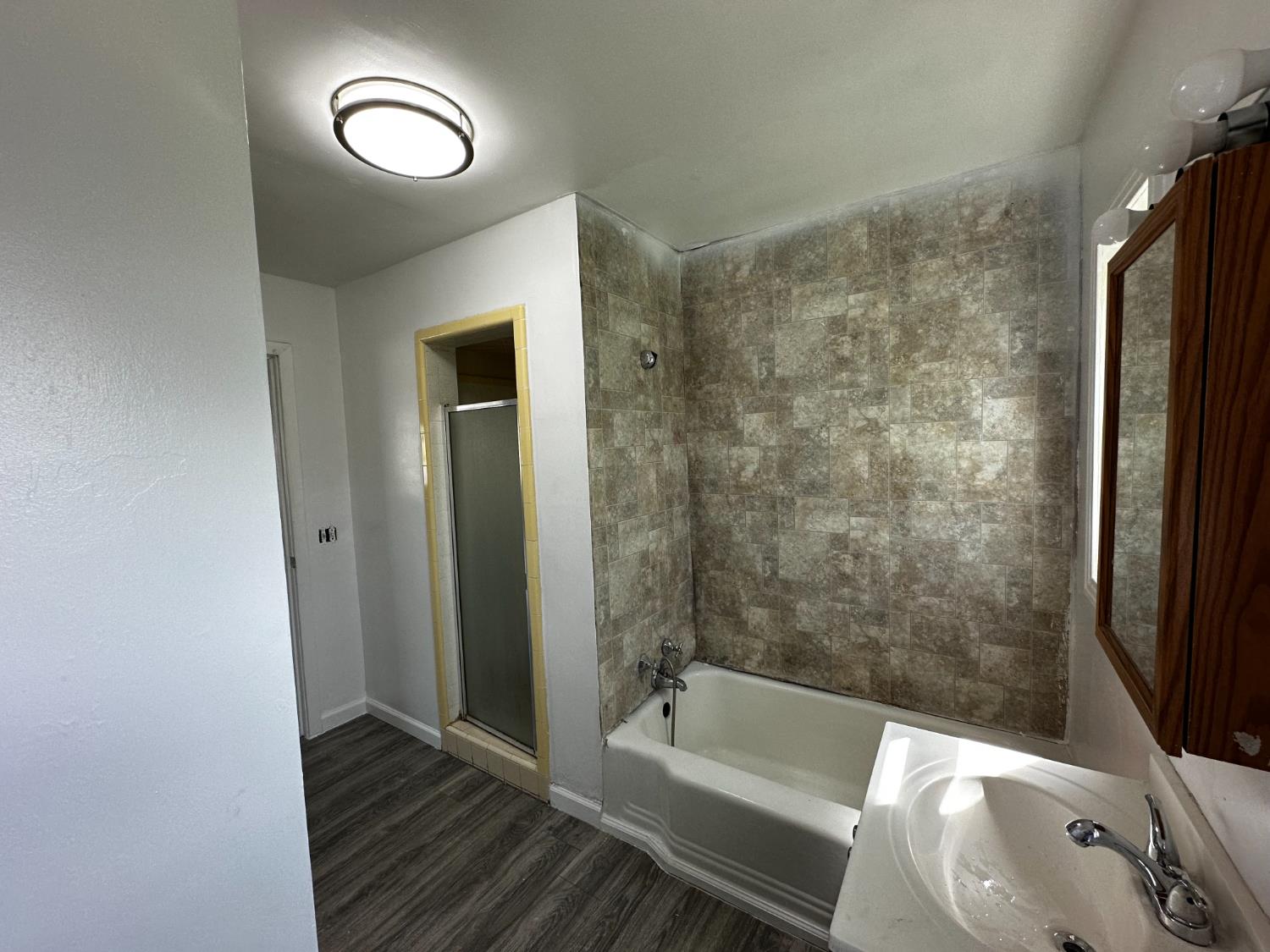 605 N Winery Ave, Fresno, CA 93727