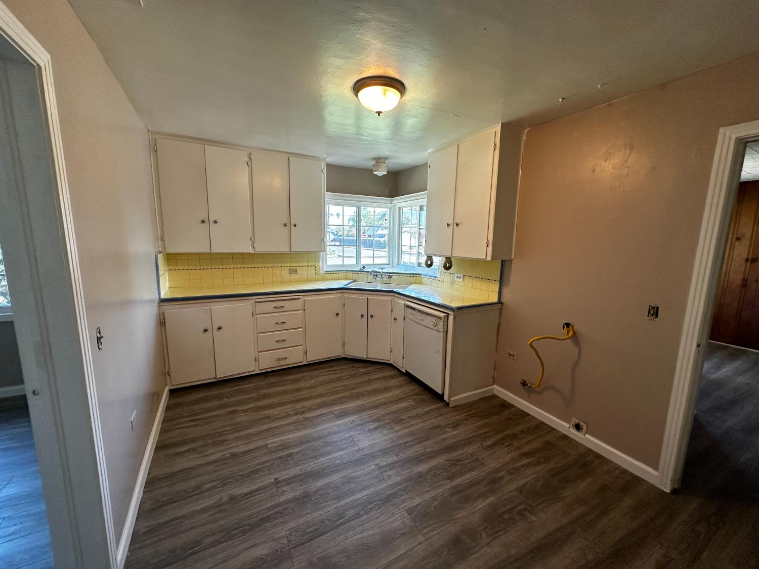 605 N Winery Ave, Fresno, CA 93727