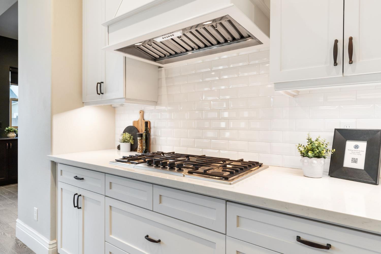 850 Overstone Ave, Madera, CA 93636