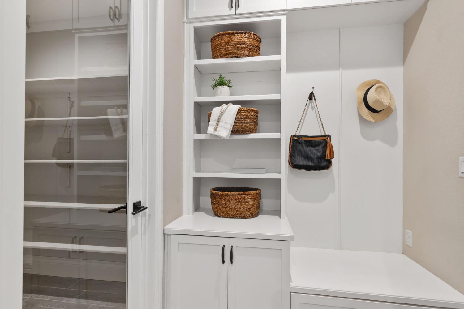 850 Overstone Ave, Madera, CA 93636