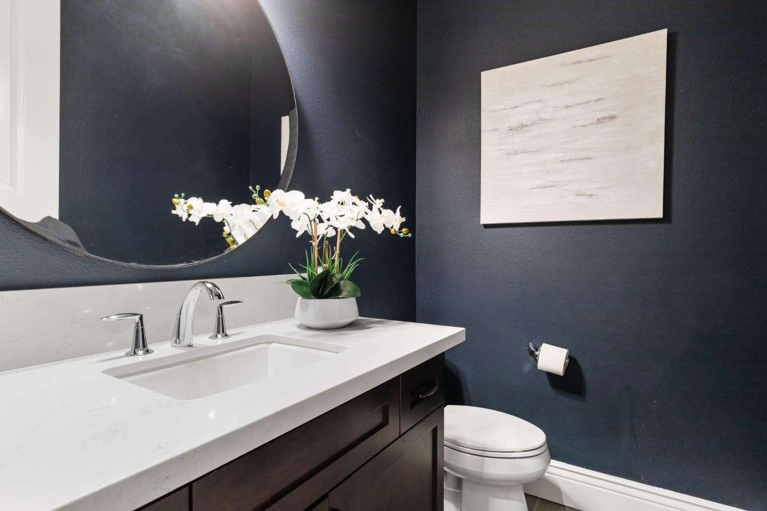 850 Overstone Ave, Madera, CA 93636