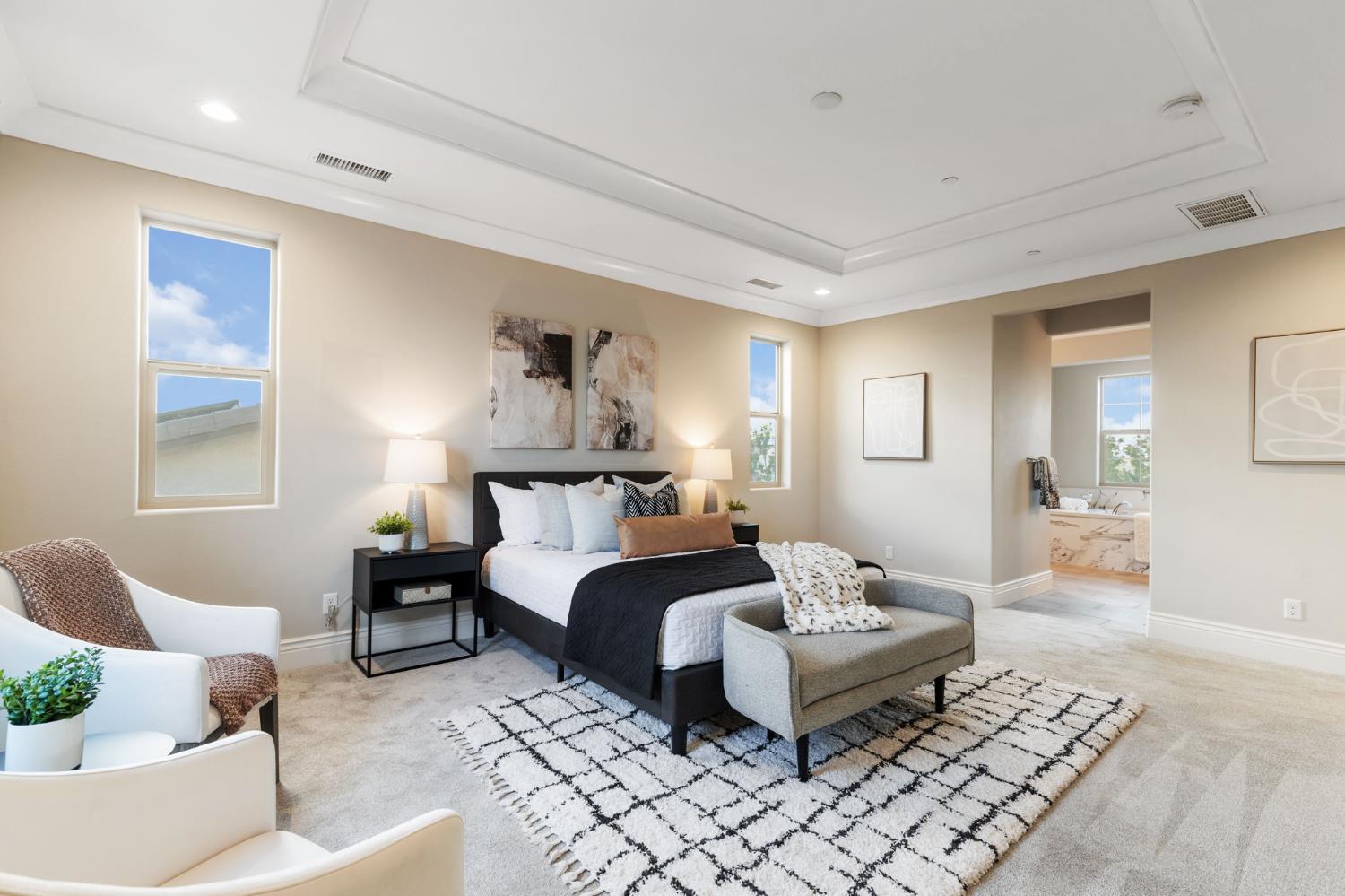 850 Overstone Ave, Madera, CA 93636