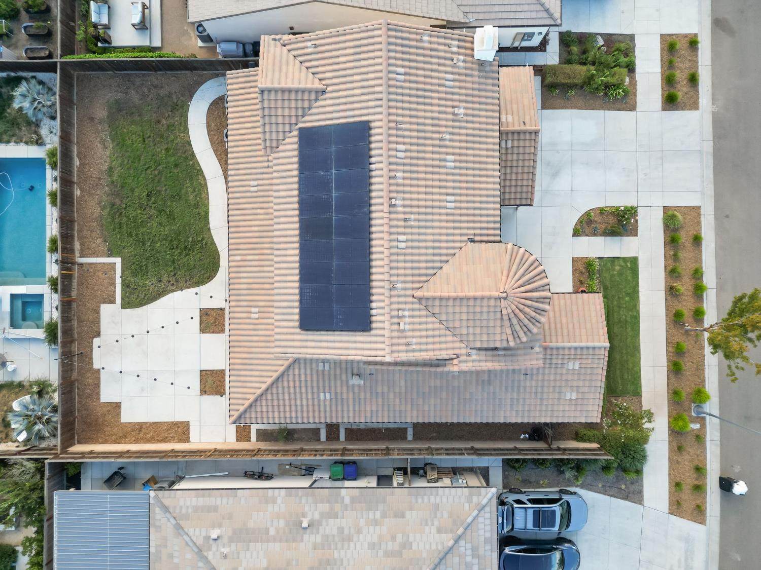 850 Overstone Ave, Madera, CA 93636