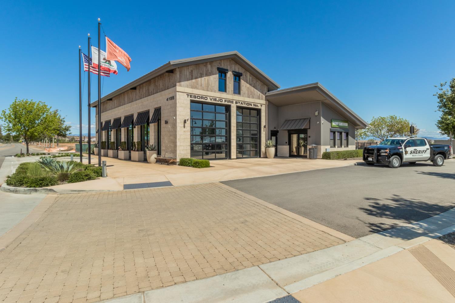 850 Overstone Ave, Madera, CA 93636