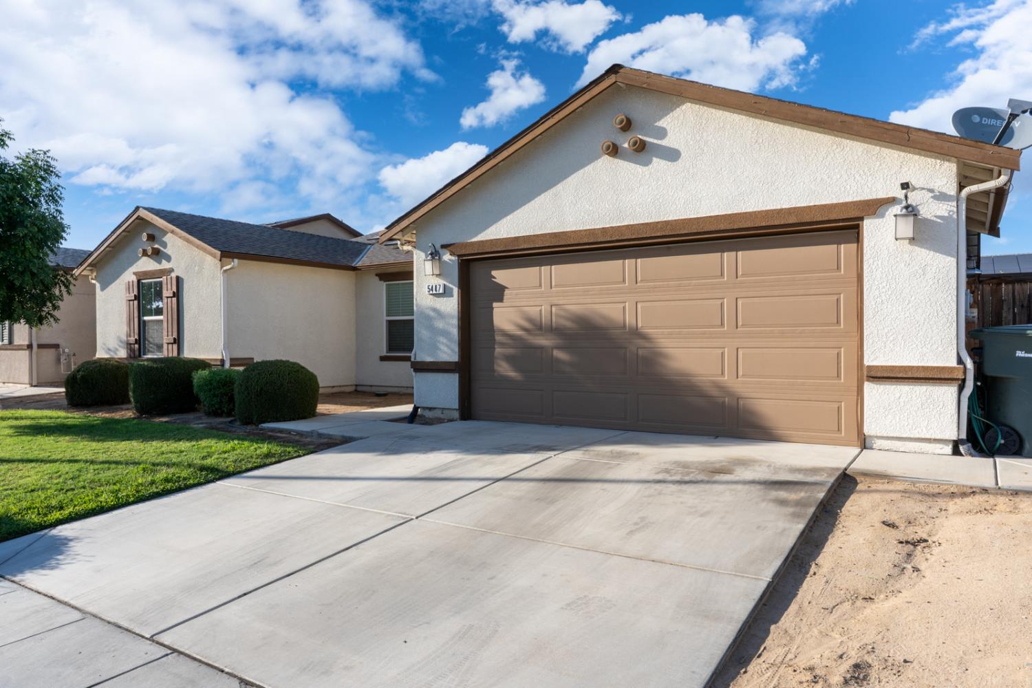 5447 E Burns Ave, Fresno, CA 93727