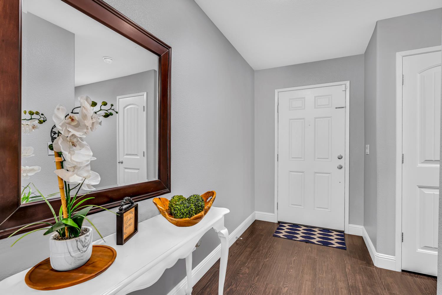 5447 E Burns Ave, Fresno, CA 93727