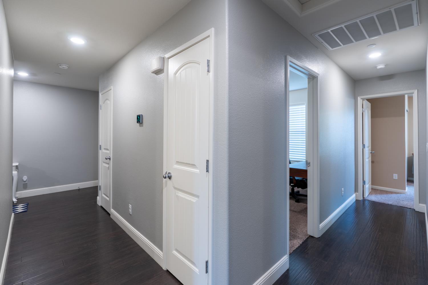 5447 E Burns Ave, Fresno, CA 93727