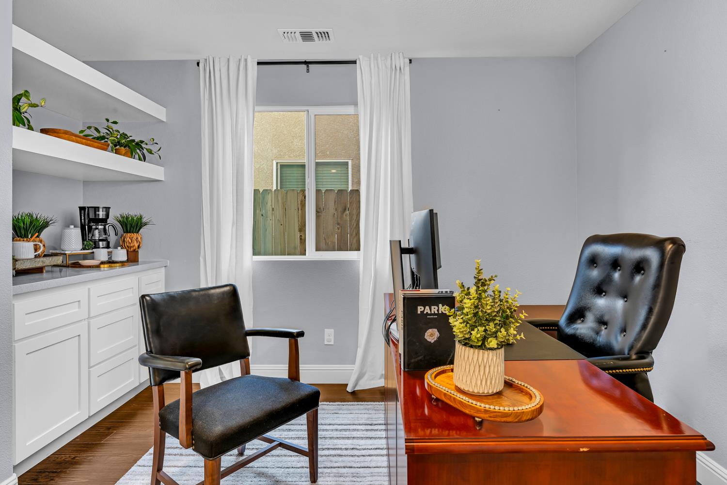 5447 E Burns Ave, Fresno, CA 93727