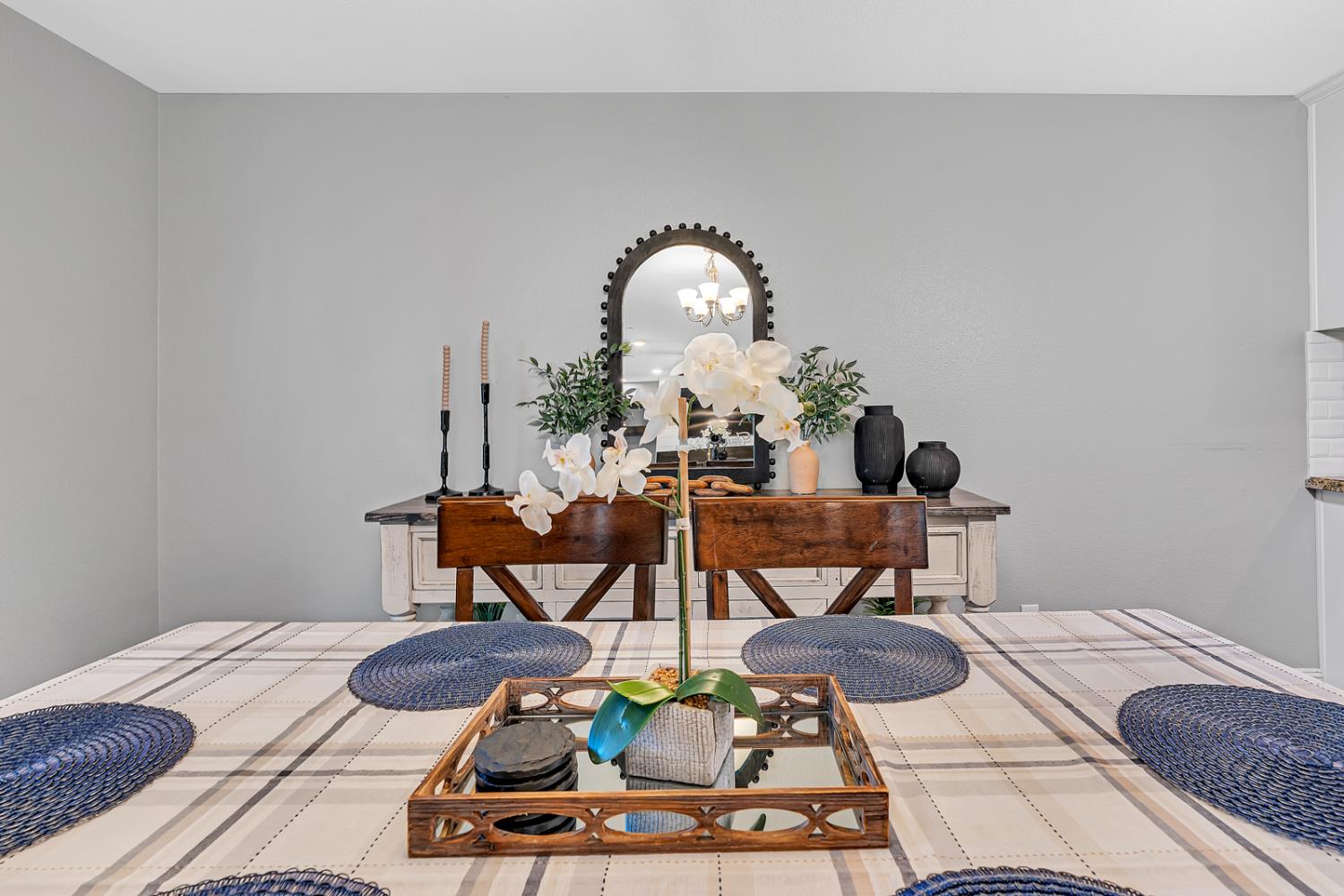 5447 E Burns Ave, Fresno, CA 93727