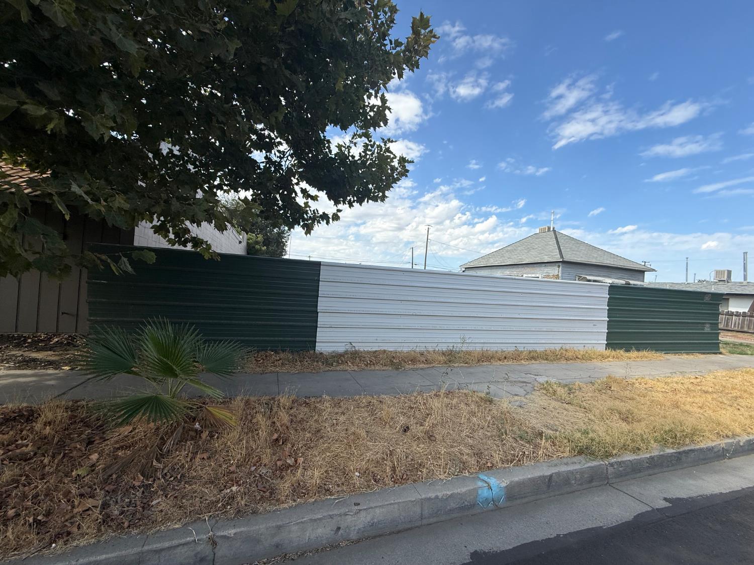 304 N D St, Madera, CA 93638