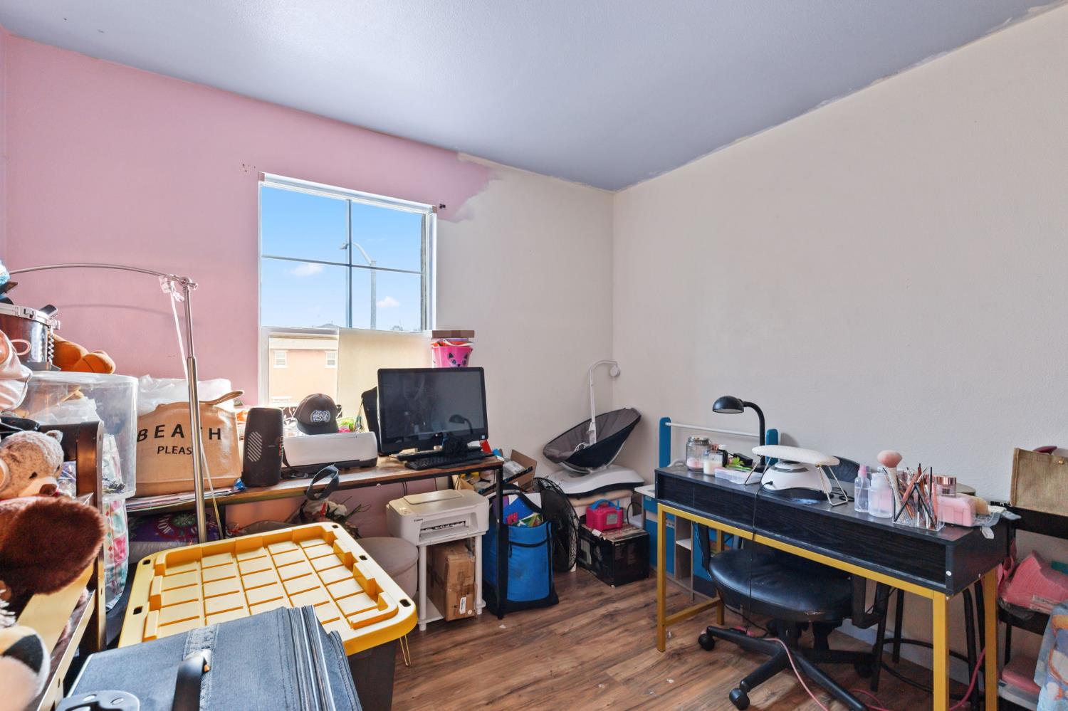 631 Persimmon St, Madera, CA 93638