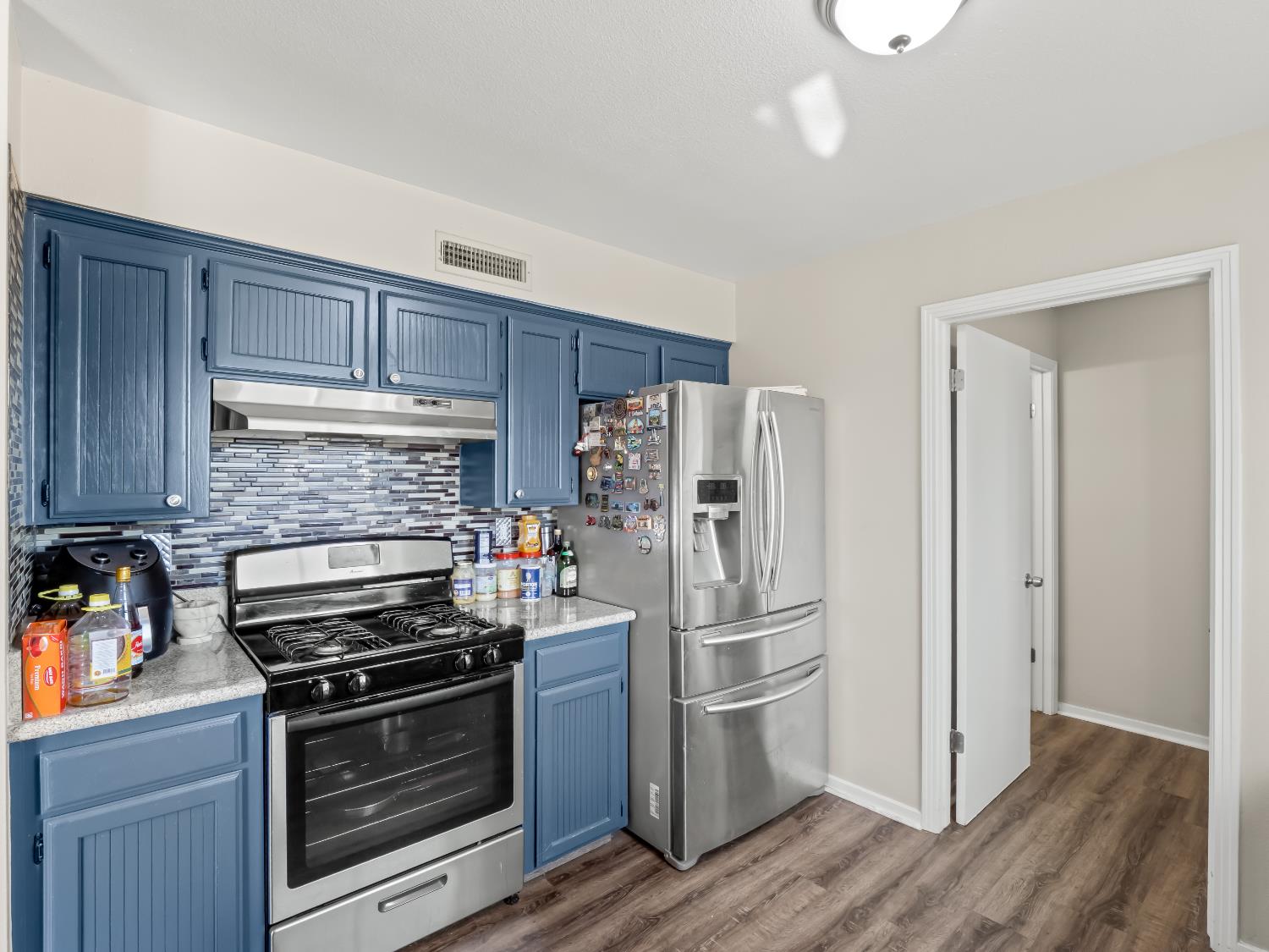 3537 W Fedora Ave, Fresno, CA 93722