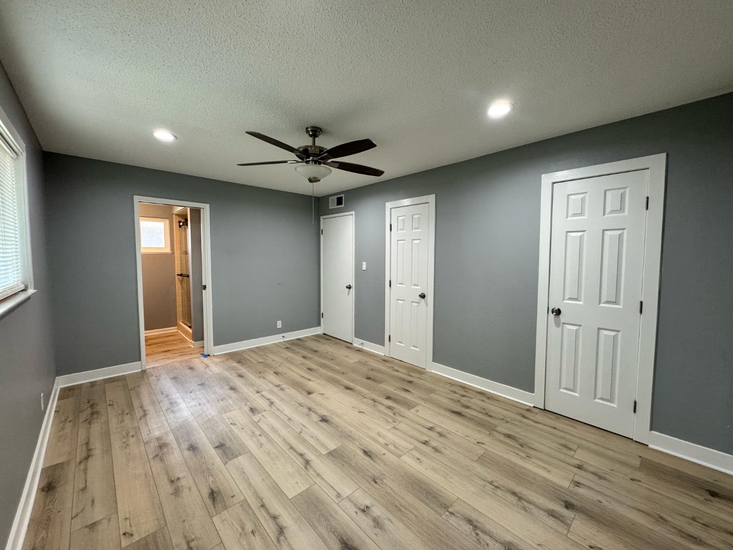 5435 N Bond St, Fresno, CA 93710