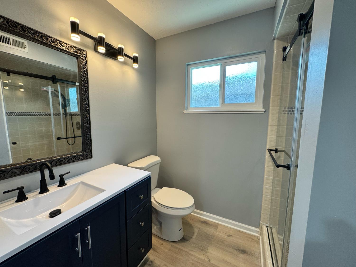 5435 N Bond St, Fresno, CA 93710