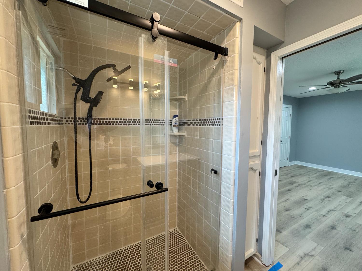 5435 N Bond St, Fresno, CA 93710