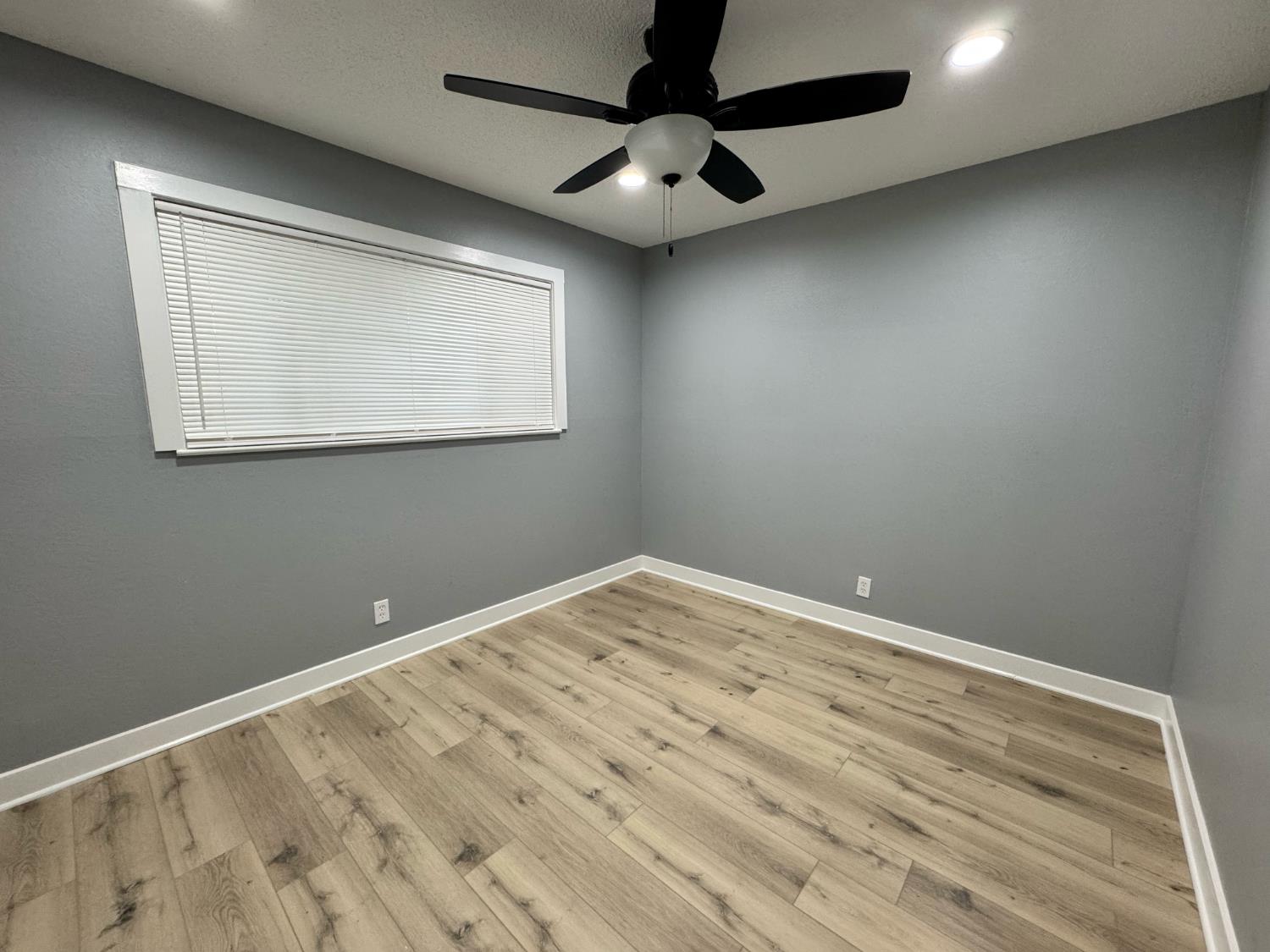 5435 N Bond St, Fresno, CA 93710