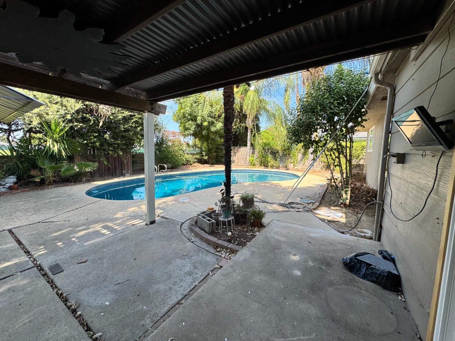 5435 N Bond St, Fresno, CA 93710