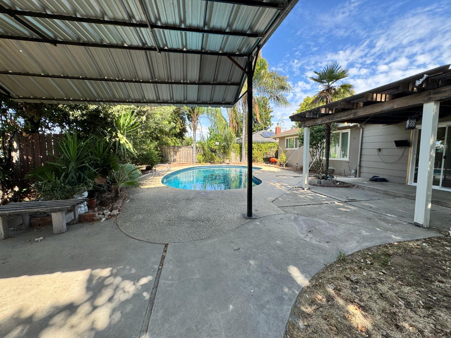 5435 N Bond St, Fresno, CA 93710