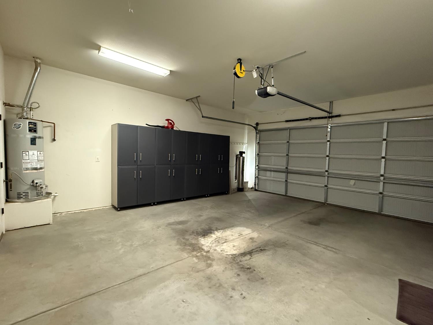 2087 S Church, Reedley, CA 93654