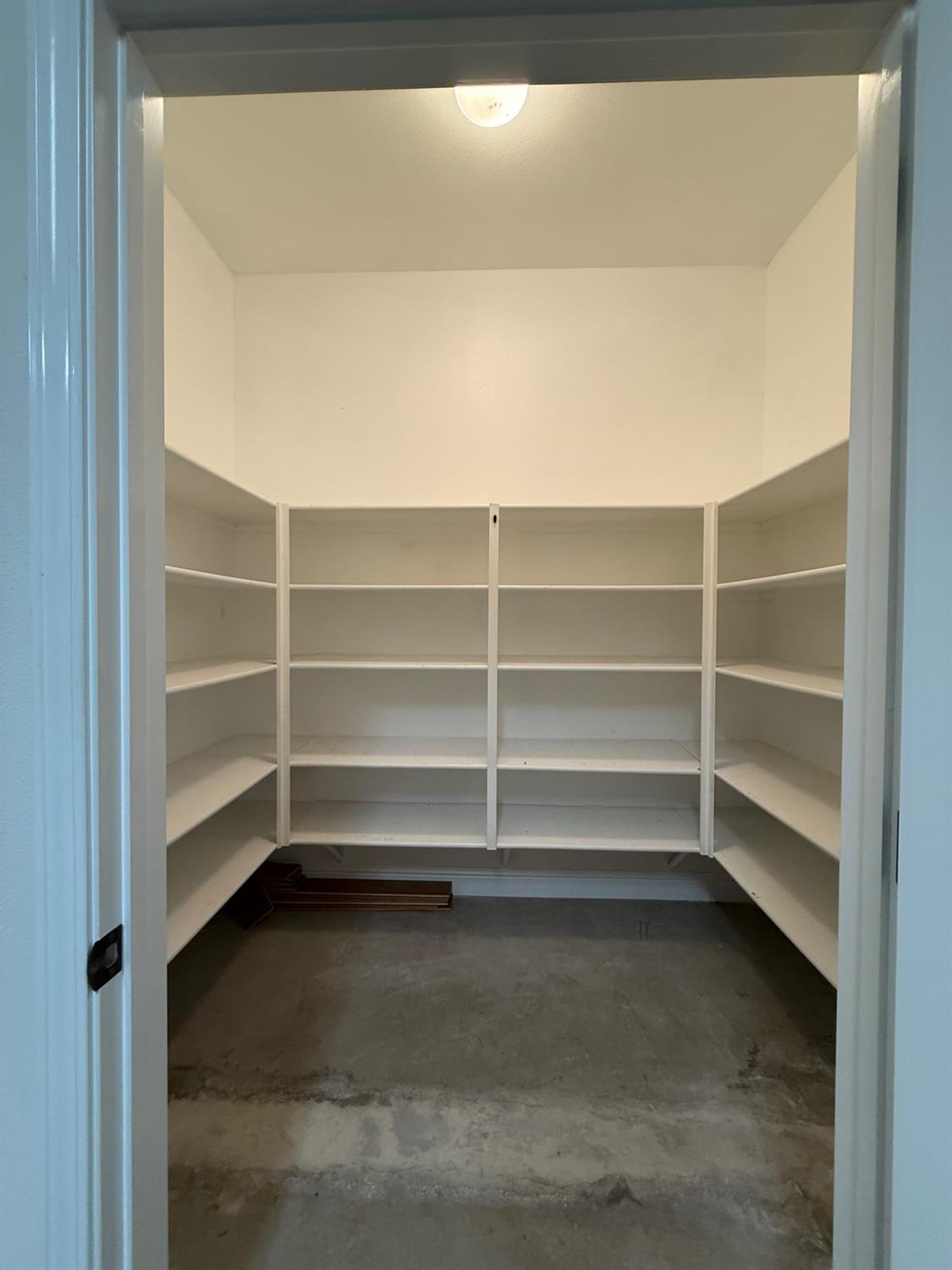 2087 S Church, Reedley, CA 93654