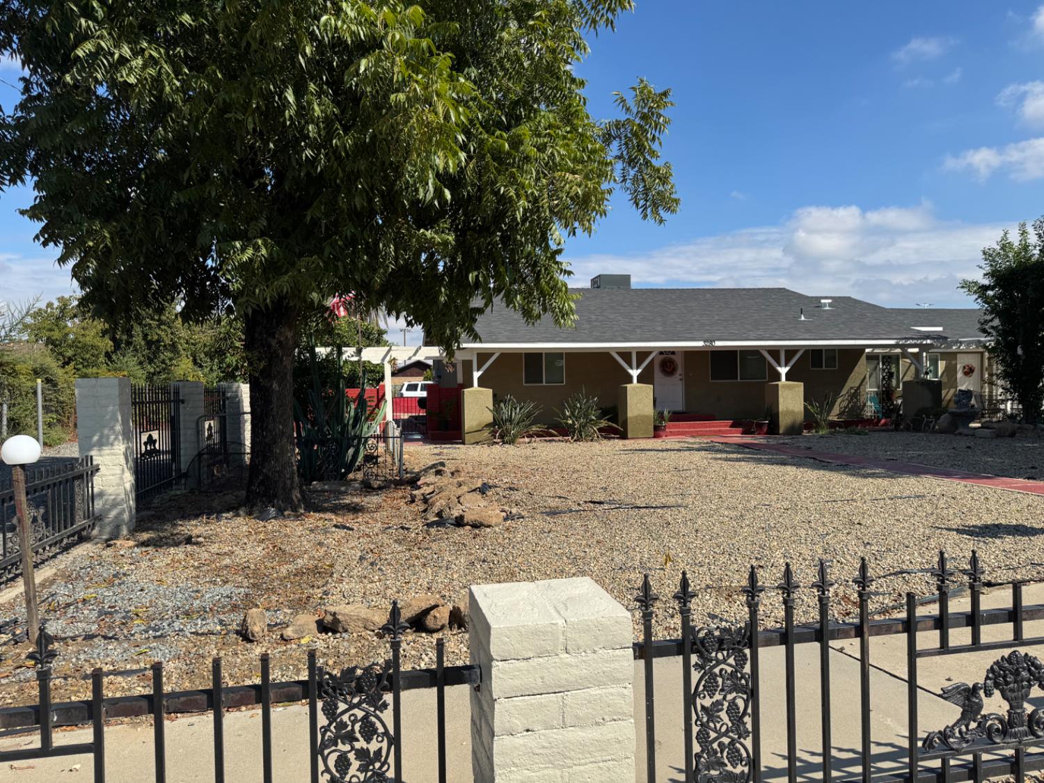 3280 McCall ave, Selma, CA 93662