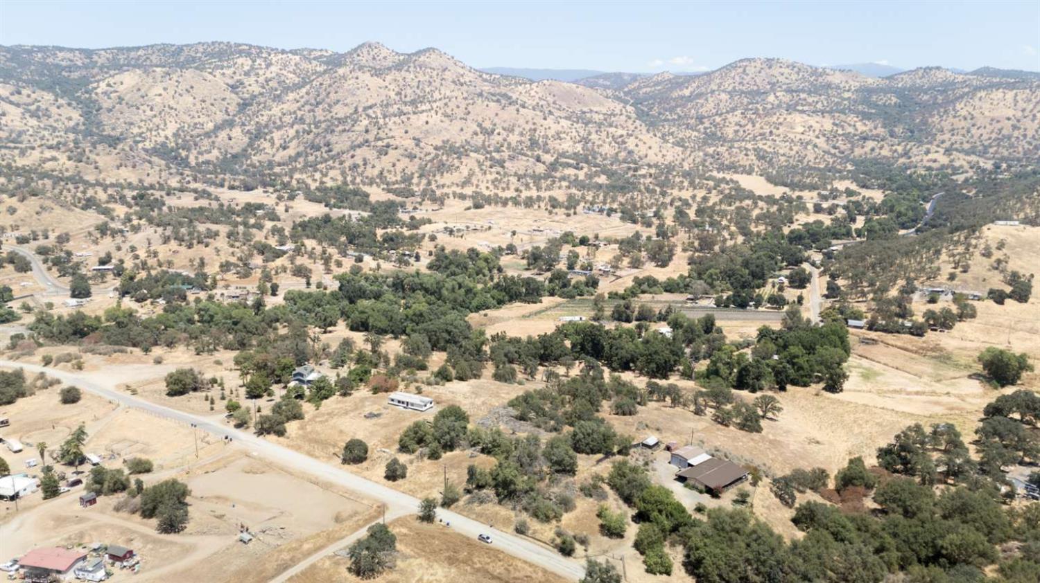 37127 Ripple Ln, Yokuts Valley, CA 93675