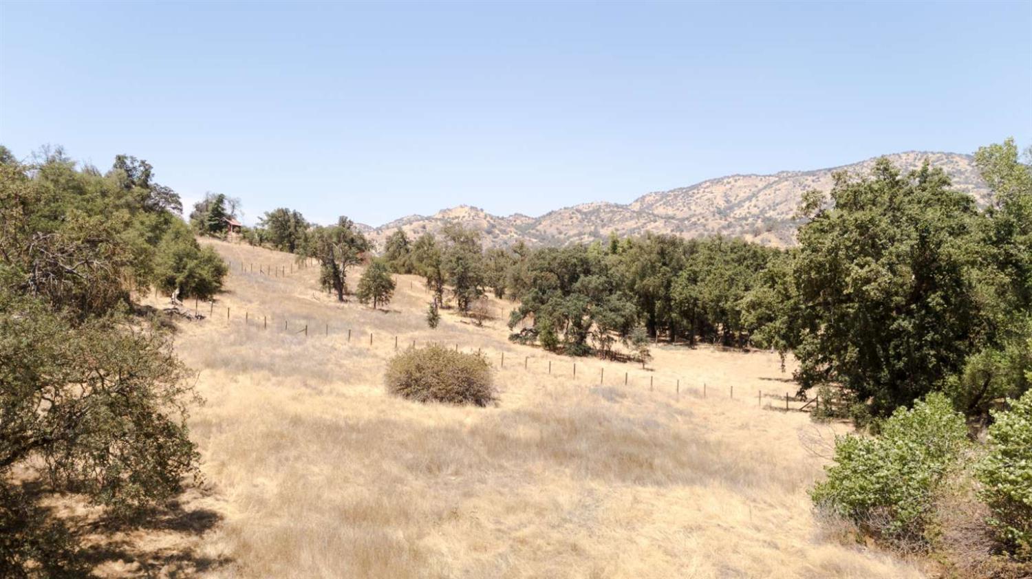 37127 Ripple Ln, Yokuts Valley, CA 93675