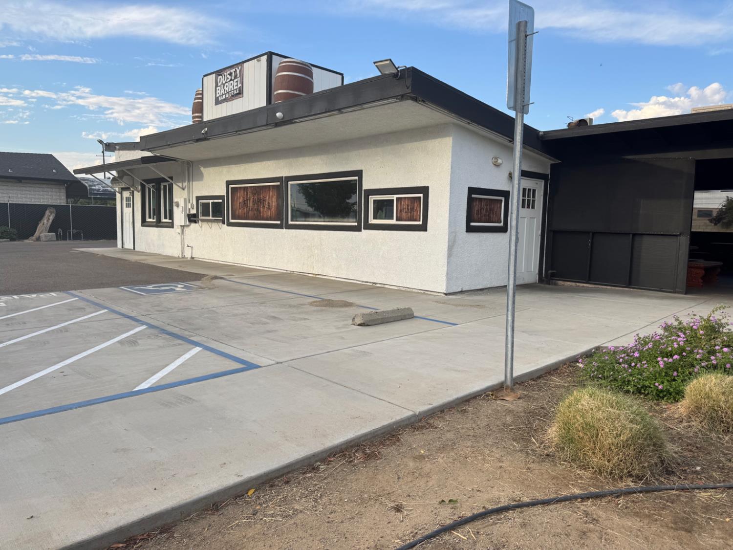 703 N Gateway Dr, Madera, CA 93637