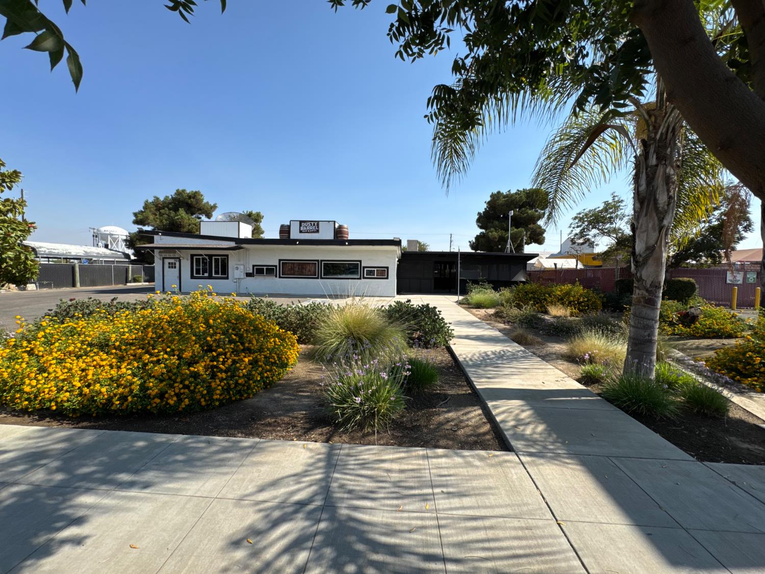 703 N Gateway Dr, Madera, CA 93637