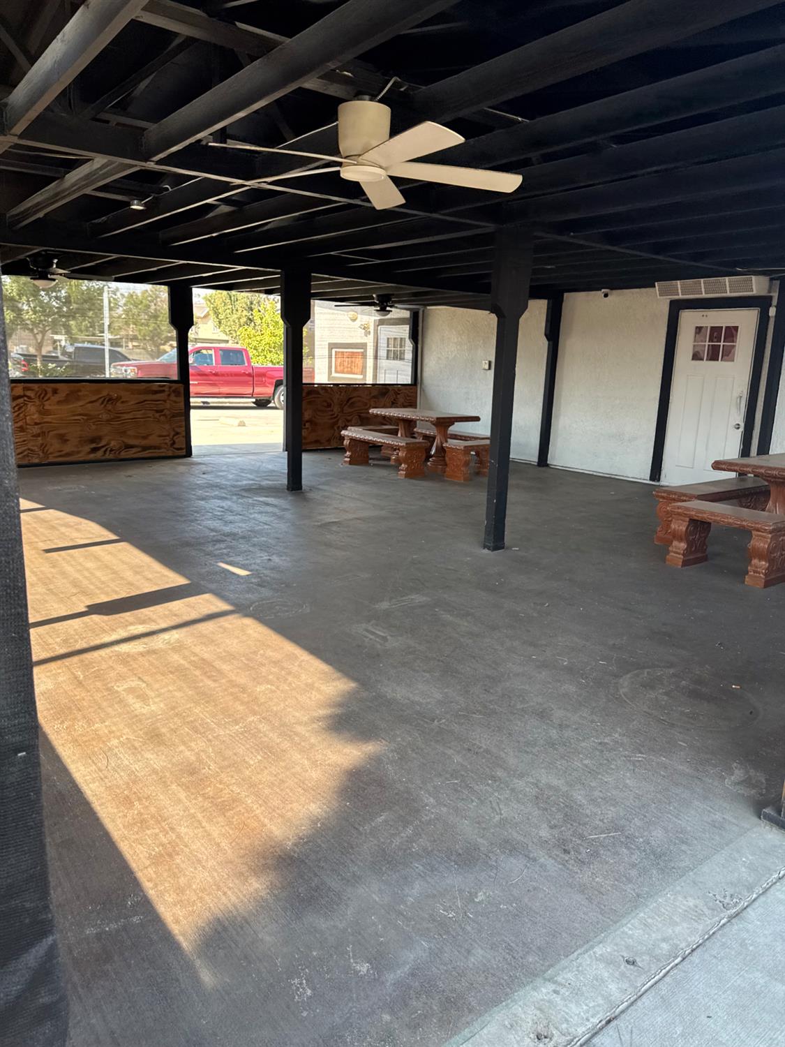 703 N Gateway Dr, Madera, CA 93637