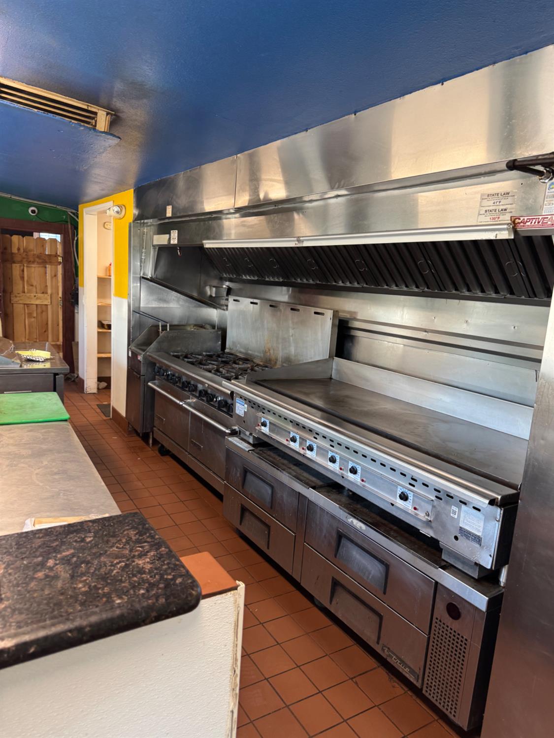 703 N Gateway Dr, Madera, CA 93637