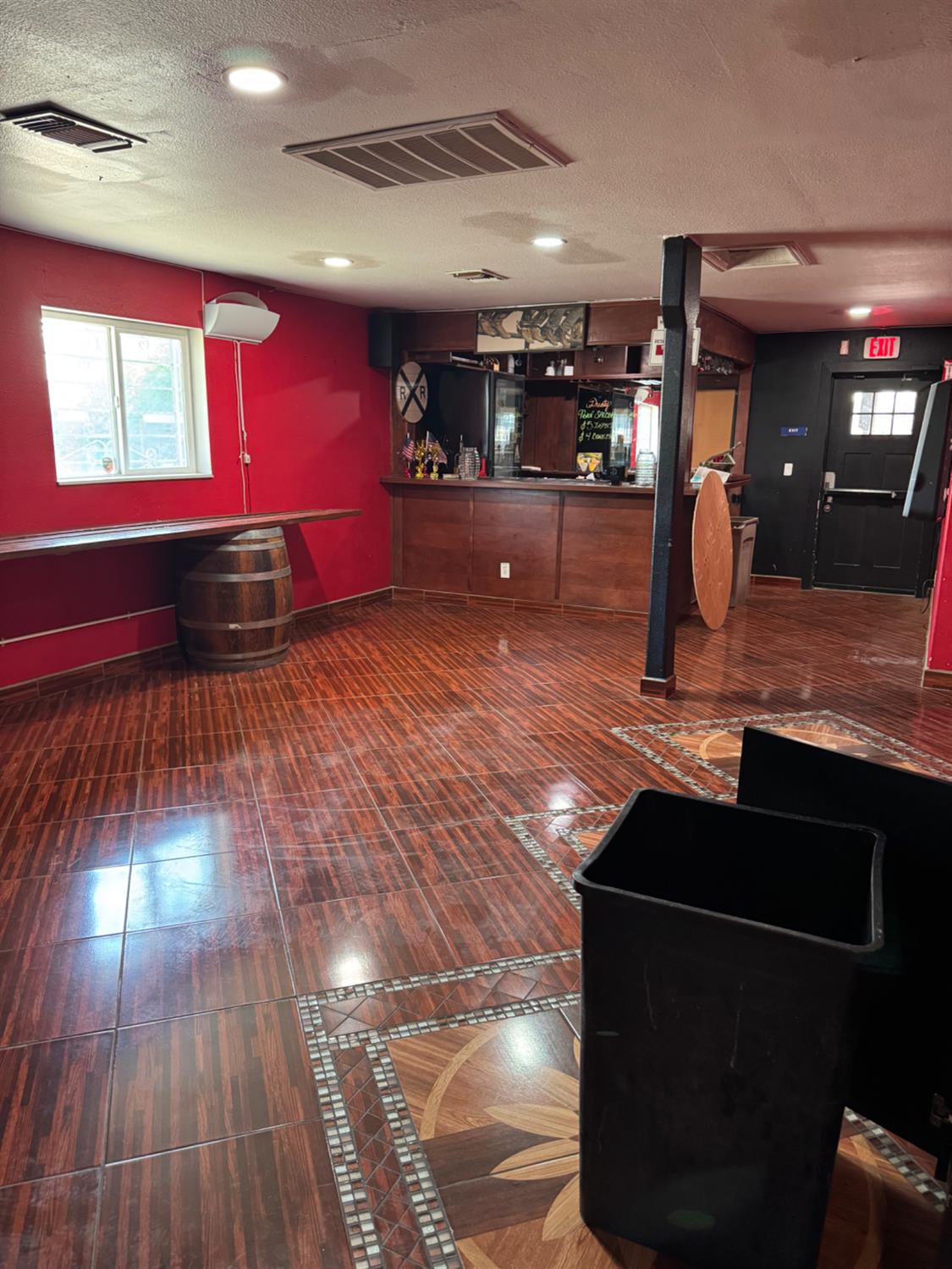 703 N Gateway Dr, Madera, CA 93637