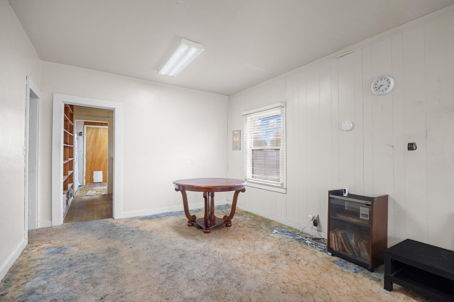 517 N Westwood Ave, Lindsay, CA 93247