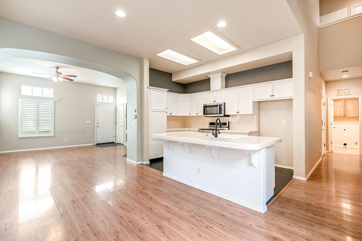 4088 W Fig Tree Ln, Fresno, CA 93722