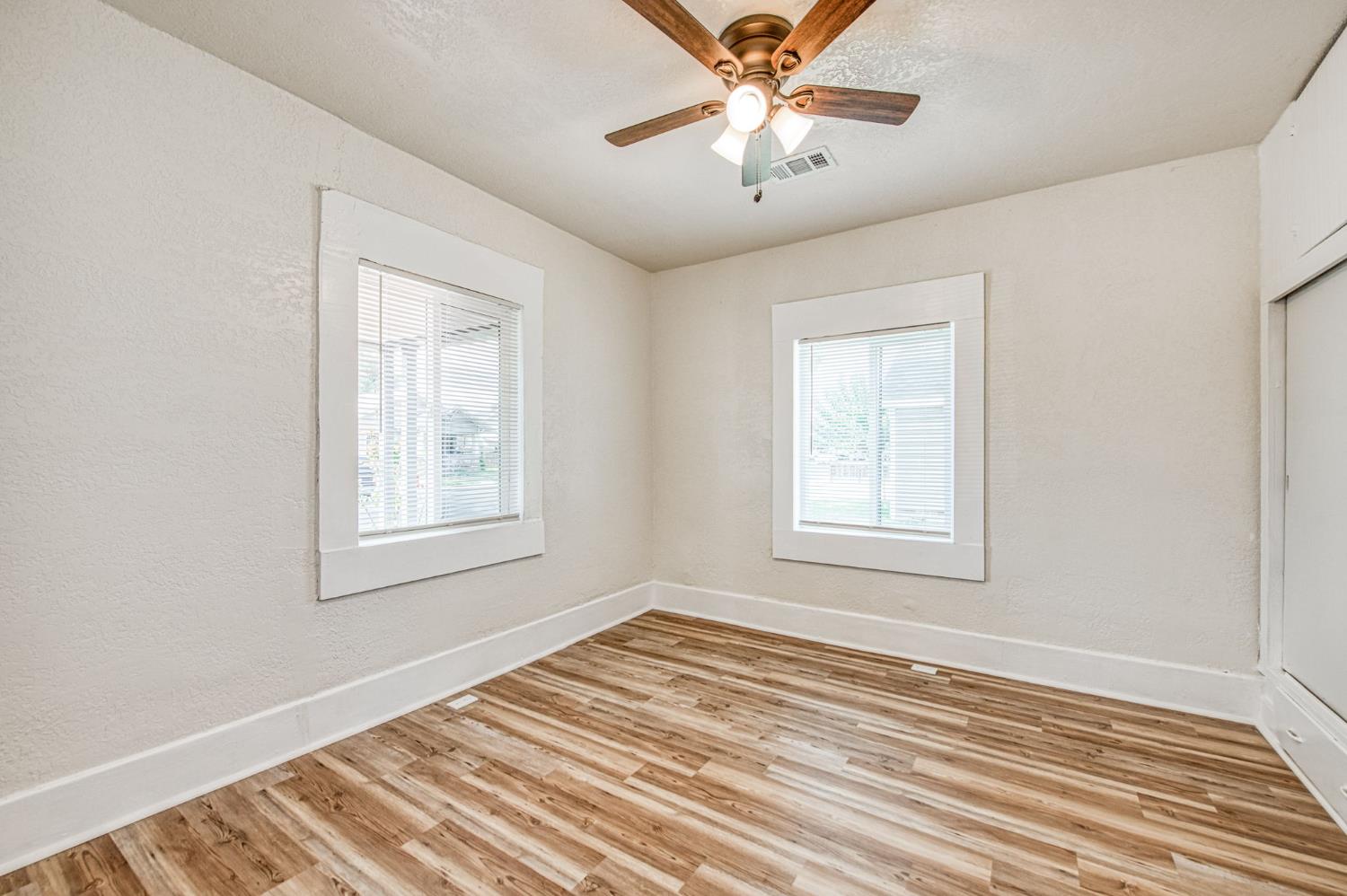 2710 C St, Selma, CA 93662