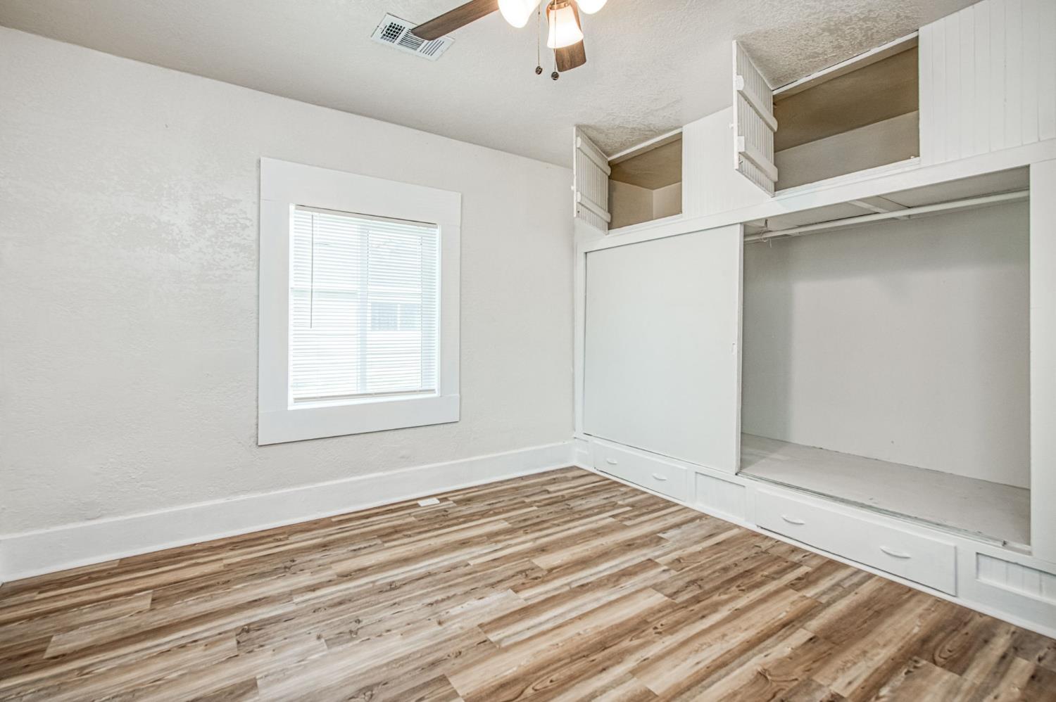 2710 C St, Selma, CA 93662