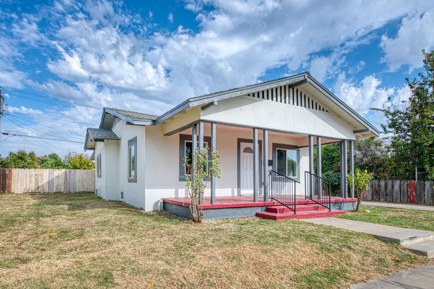 2710 C St, Selma, CA 93662