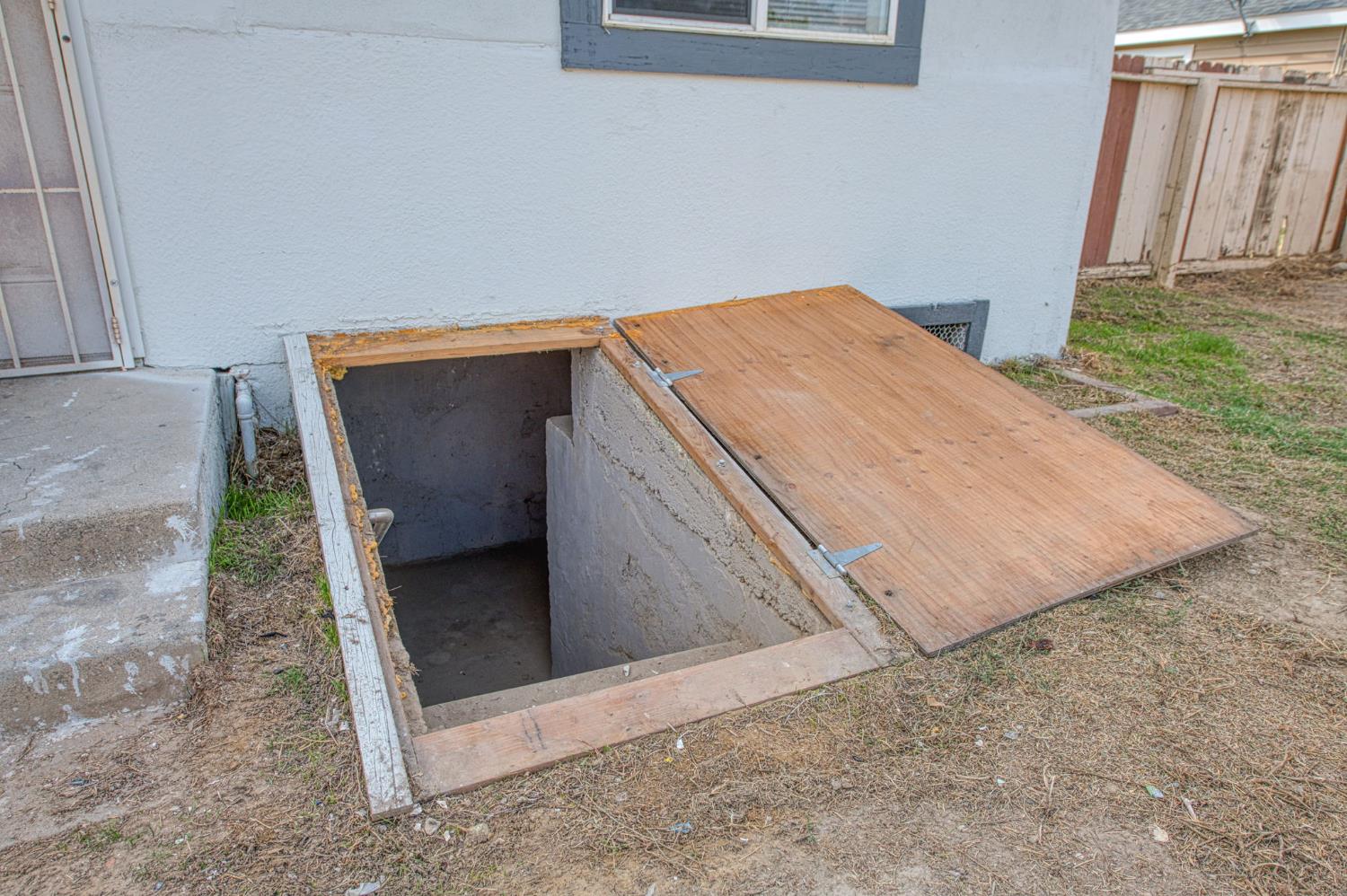 2710 C St, Selma, CA 93662