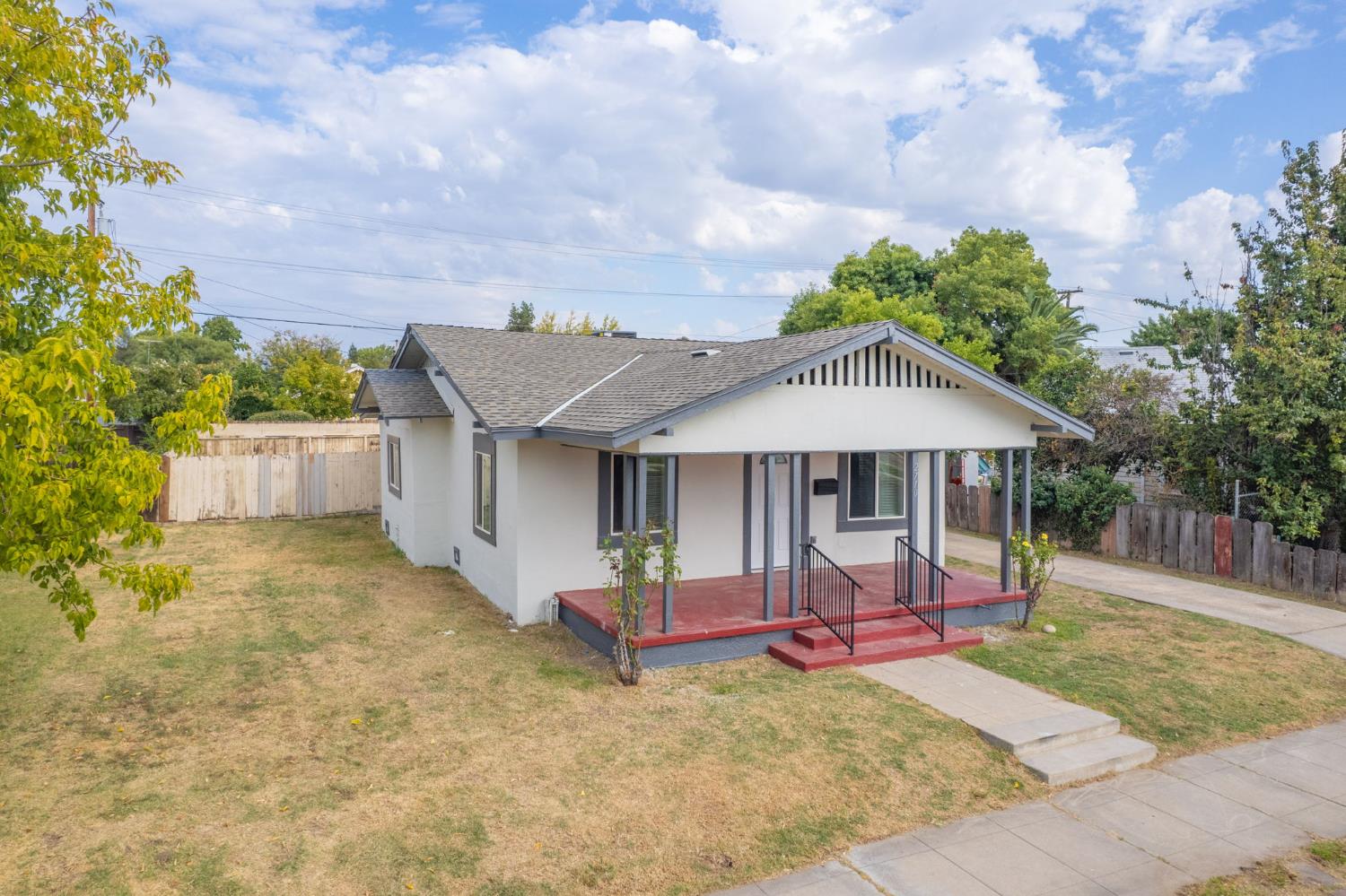 2710 C St, Selma, CA 93662