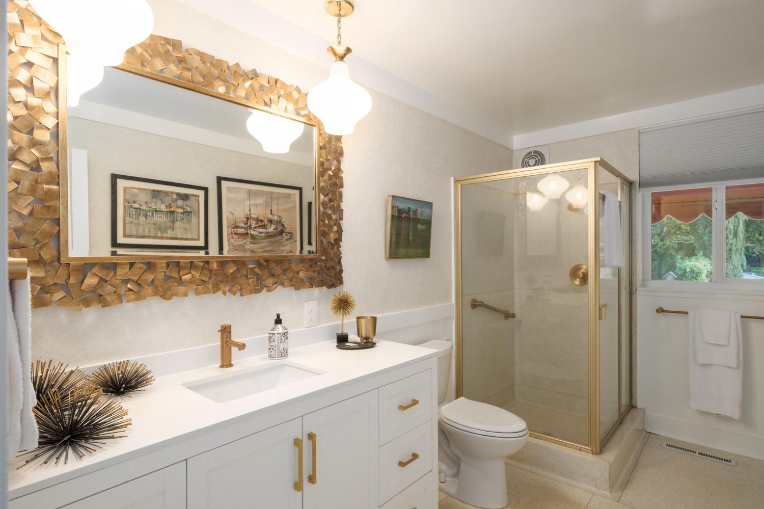 4175 N Van Ness Blvd, Fresno, CA 93704