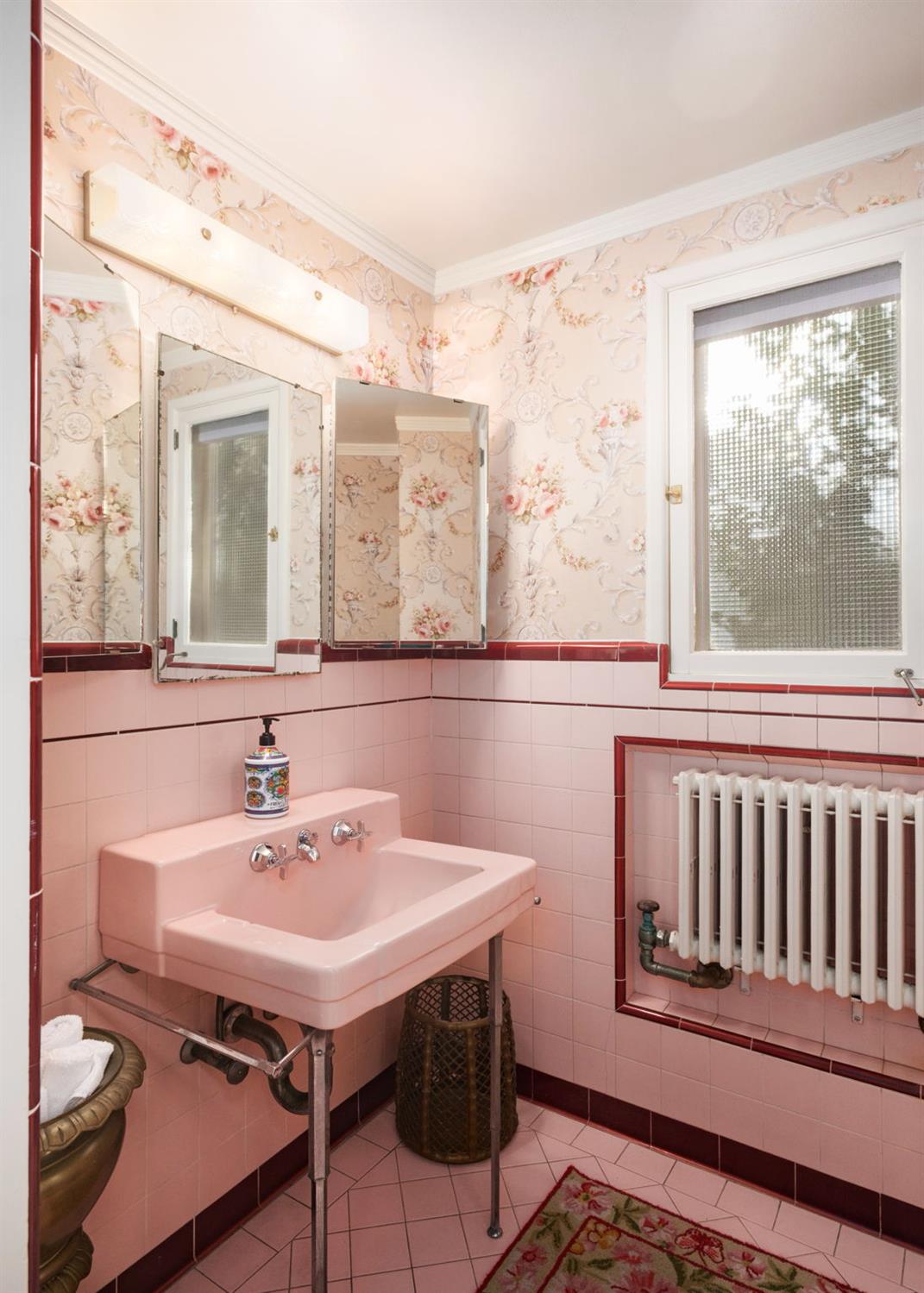 4175 N Van Ness Blvd, Fresno, CA 93704