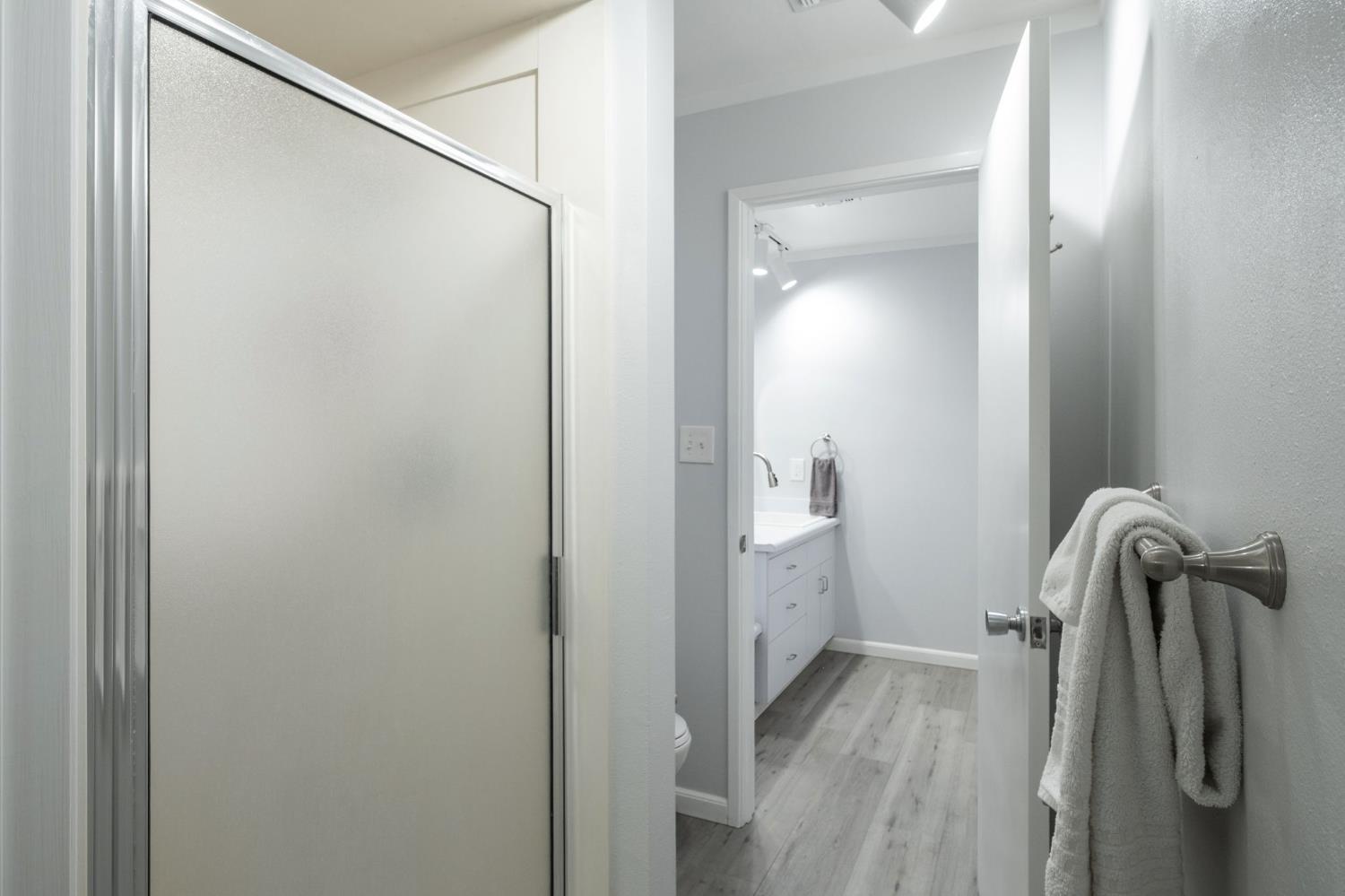 4175 N Van Ness Blvd, Fresno, CA 93704