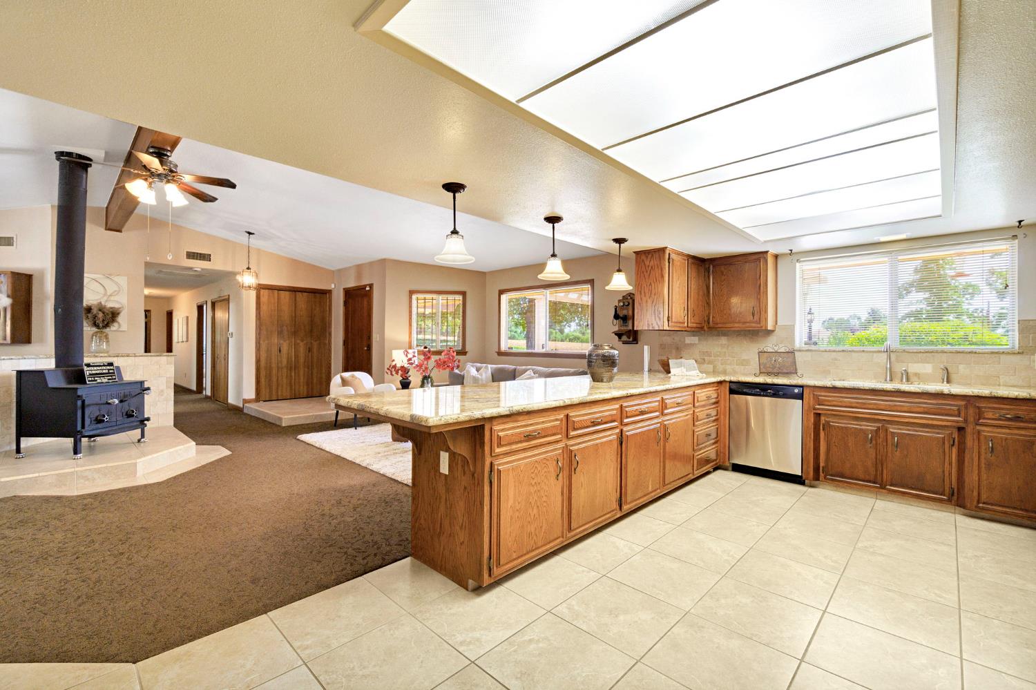 16895 Road 30 1/2, Madera, CA 93636