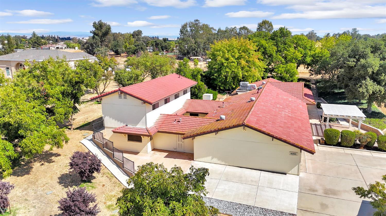 16895 Road 30 1/2, Madera, CA 93636