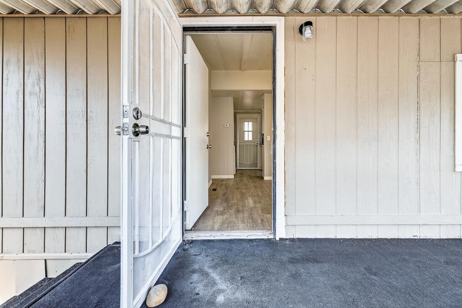 1001 Sylmar Ave #128, Clovis, CA 93612